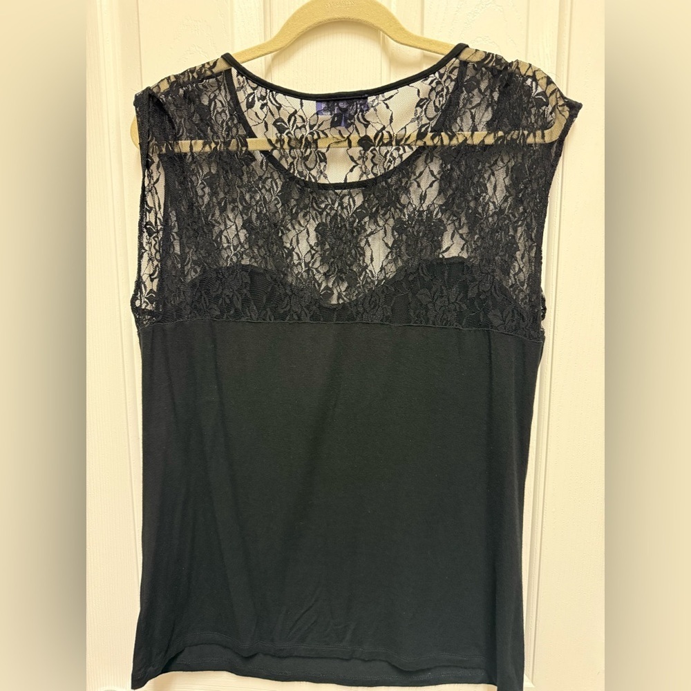 Black Lace Women's Top - Picture 2 of 3